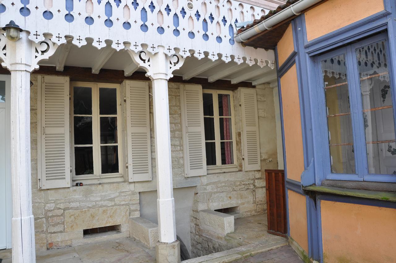 Les Charmilles Saint-Jean-de-Losne Exterior foto